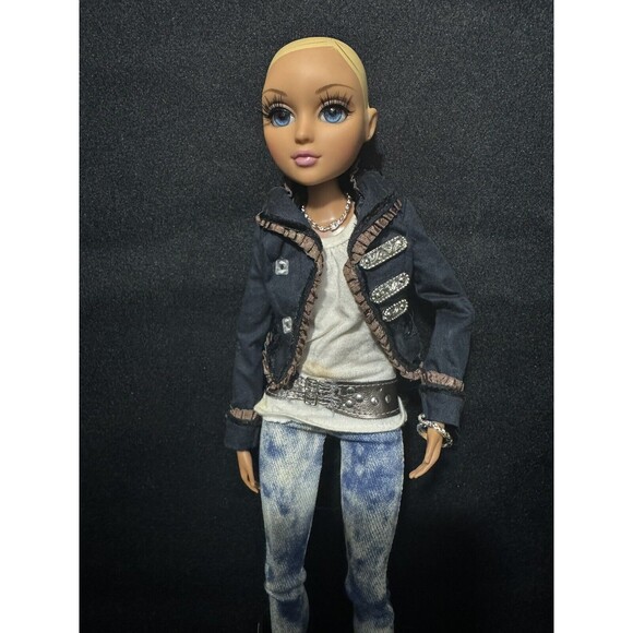 MGA Moxie Teenz Melrose doll original outfit Fashion Doll - Picture 2 of 10